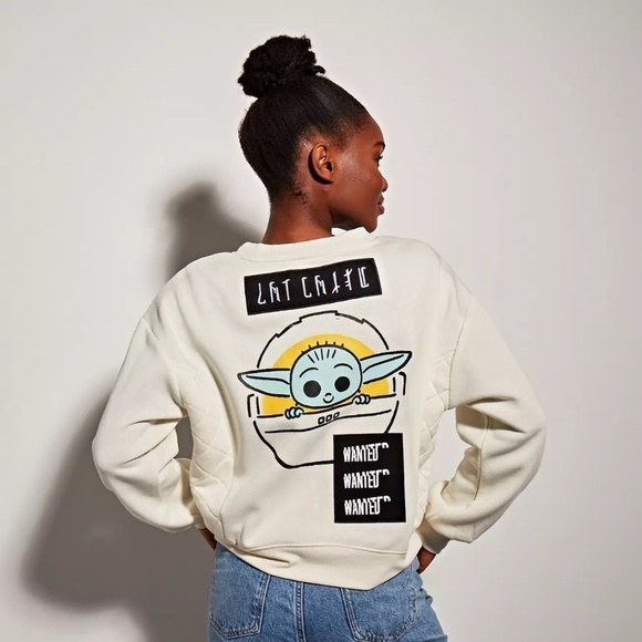 Disney Store Grogu Ladies' Cream Sweatshirt Star Wars The Mandalorian Size LARGE - Picture 2 of 10